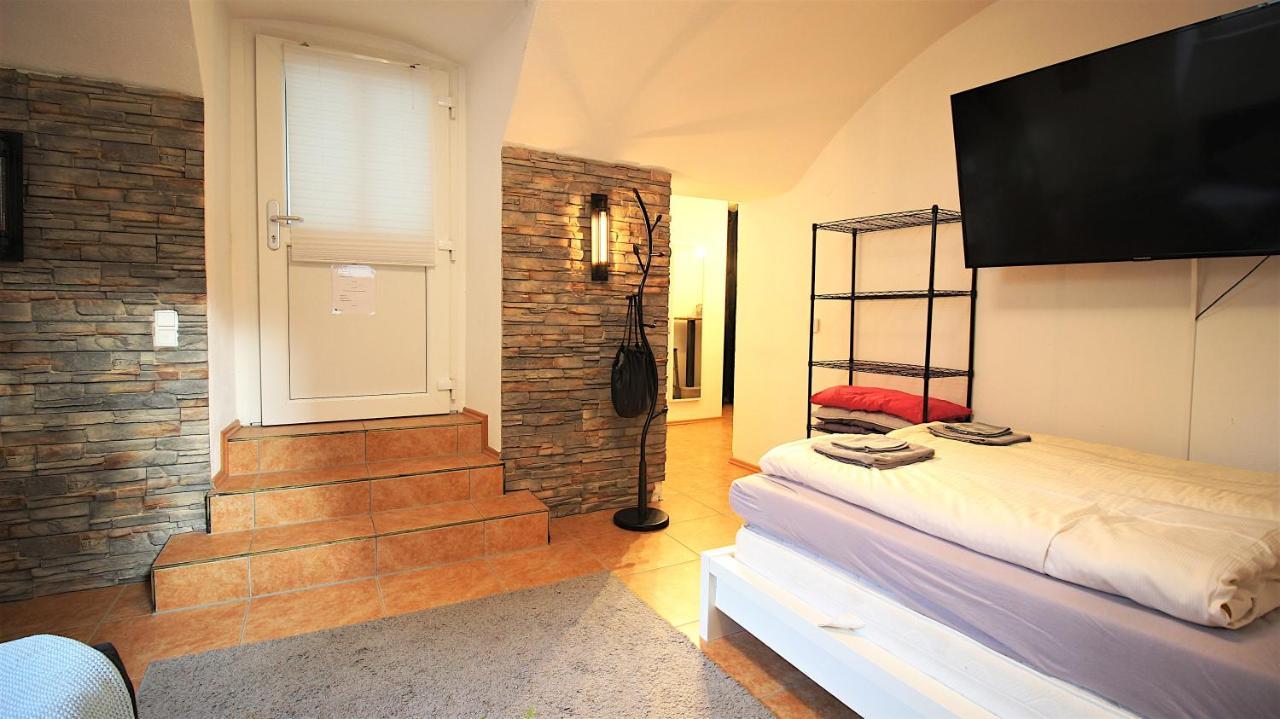 Xxx Fully Equipped Apartment Near Main Station! Вюрцбург Экстерьер фото